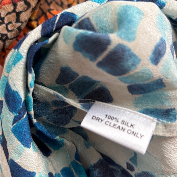 Rococo Sand Blue Mosiac Print Embroidered Blouse - Picture 5 of 6